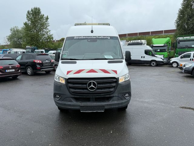 Mercedes-Benz Sprinter Kasten 516 CDI RWD - Furgon: slika 1 Mercedes-Benz Sprinter Kasten 516 CDI RWD - Furgon: slika 1