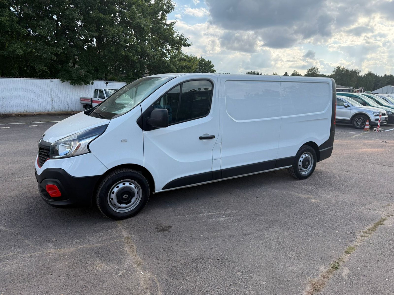 Renault Trafic Kasten L2H1 2,9t Komfort - Potniški kombi: slika 3 Renault Trafic Kasten L2H1 2,9t Komfort - Potniški kombi: slika 3