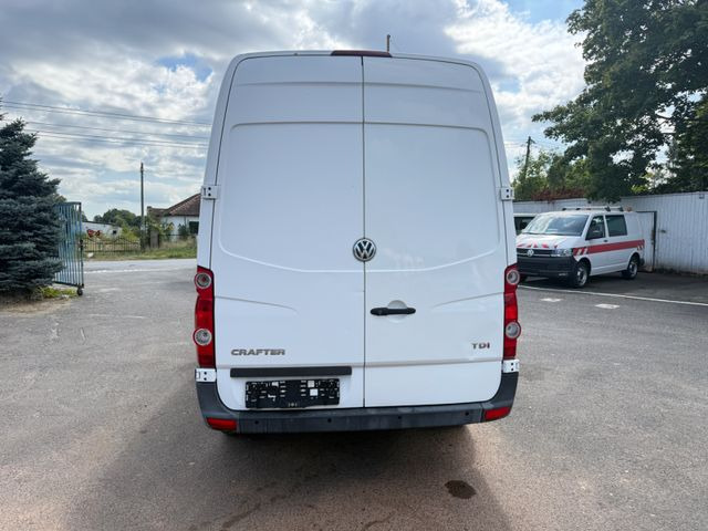 Volkswagen Crafter Kasten 35 mittel L2H2 Hochdach - Furgon: slika 4 Volkswagen Crafter Kasten 35 mittel L2H2 Hochdach - Furgon: slika 4