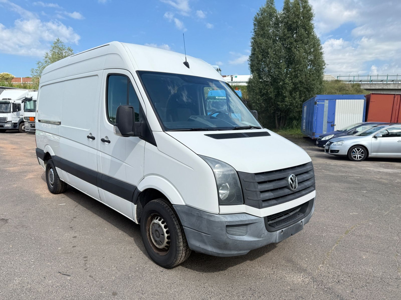 Volkswagen Crafter Kasten 35 mittel L2H2 Hochdach - Furgon: slika 2 Volkswagen Crafter Kasten 35 mittel L2H2 Hochdach - Furgon: slika 2
