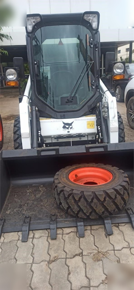 BOBCAT S450 - Mini nakladalec: slika 3 BOBCAT S450 - Mini nakladalec: slika 3