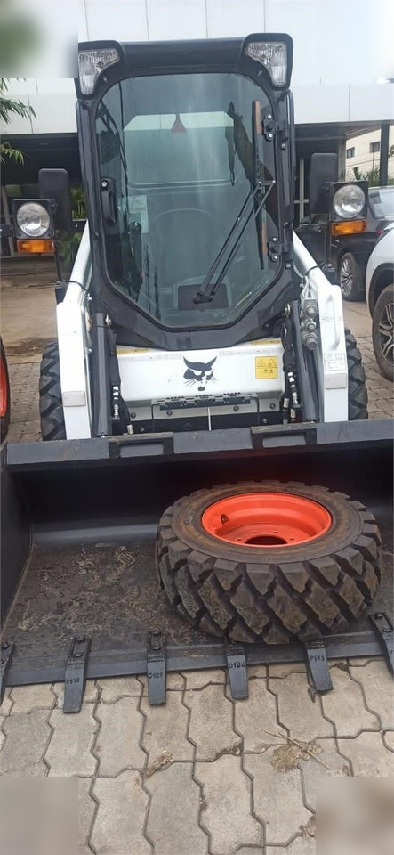 BOBCAT S450 - Mini nakladalec: slika 3 BOBCAT S450 - Mini nakladalec: slika 3