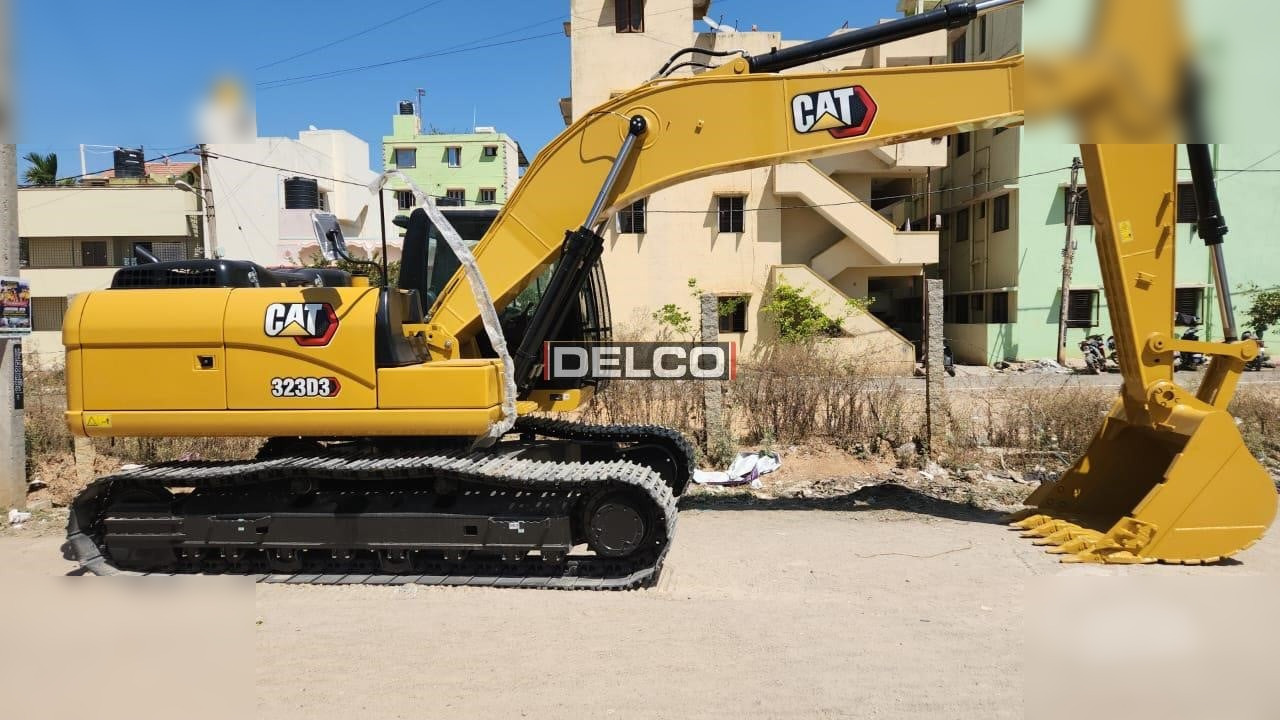 CATERPILLAR 323D3 - Bager goseničar: slika 2 CATERPILLAR 323D3 - Bager goseničar: slika 2