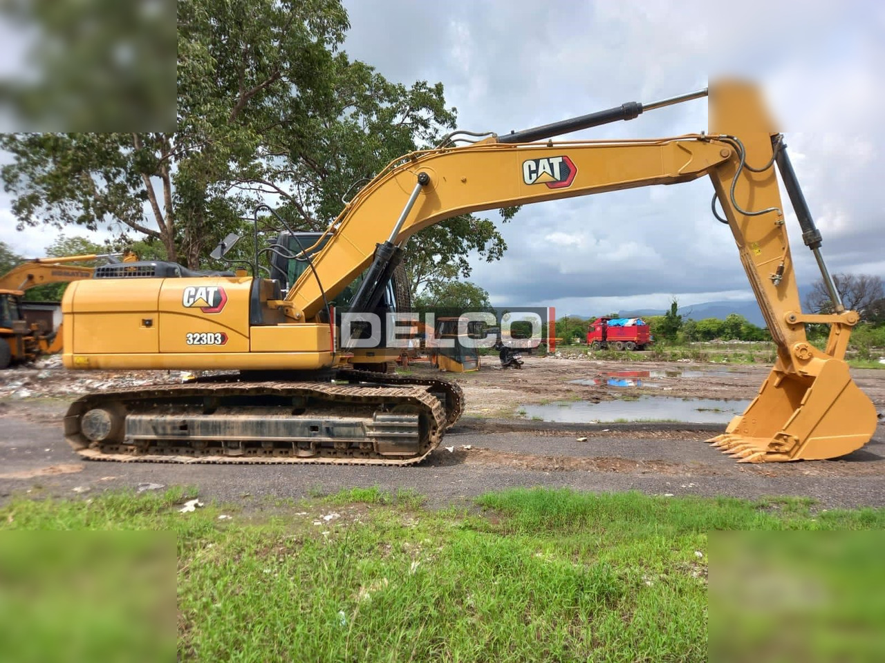 CATERPILLAR 323D3 - Bager goseničar: slika 1 CATERPILLAR 323D3 - Bager goseničar: slika 1