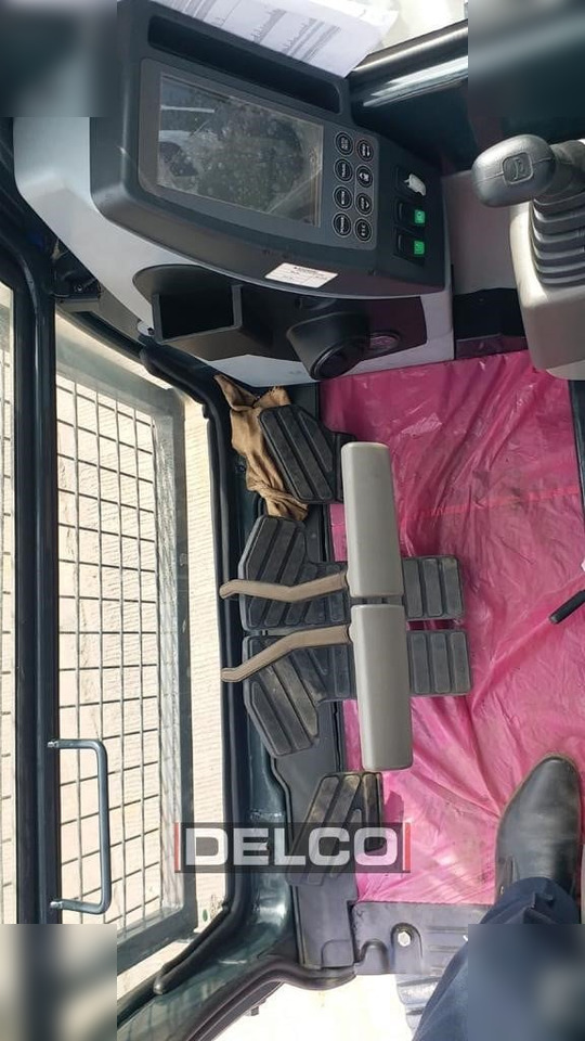HYUNDAI ROBEX 210 lizing HYUNDAI ROBEX 210: slika 16