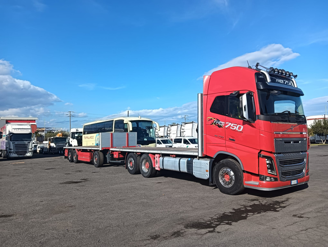 VOLVO FH16 750 - Tovornjak s kesonom: slika 4 VOLVO FH16 750 - Tovornjak s kesonom: slika 4