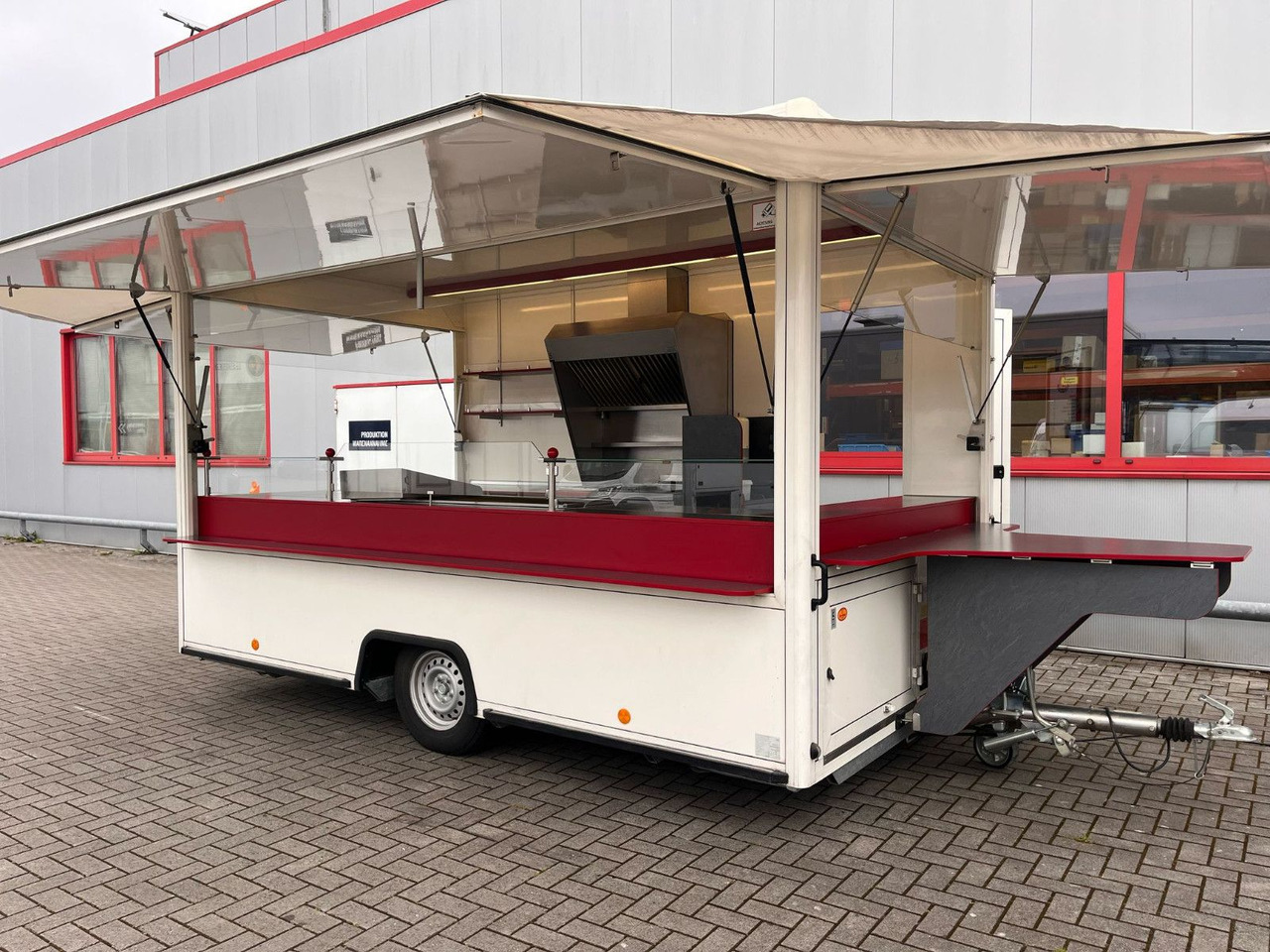Borco-Höhns Imbiss Foodtruck - Prikolica s hrano: slika 2 Borco-Höhns Imbiss Foodtruck - Prikolica s hrano: slika 2