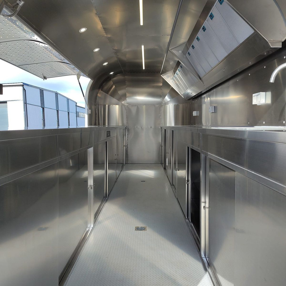 Esselmann Delistar Foodtruck 6000 ähn. Airstream - Prikolica s hrano: slika 2 Esselmann Delistar Foodtruck 6000 ähn. Airstream - Prikolica s hrano: slika 2