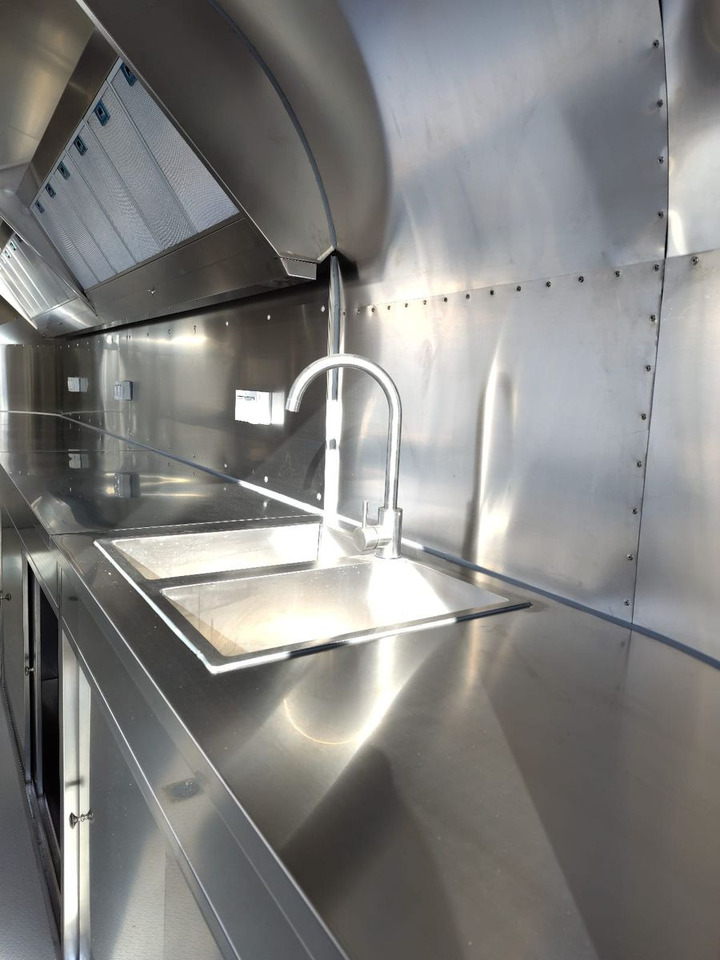 Prikolica s hrano Esselmann Delistar Foodtruck 6000 ähn. Airstream: slika 9