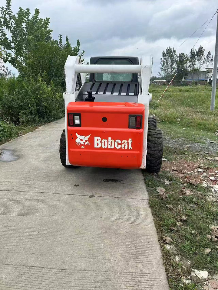 Bobcat S300 - Mini nakladalec: slika 5 Bobcat S300 - Mini nakladalec: slika 5