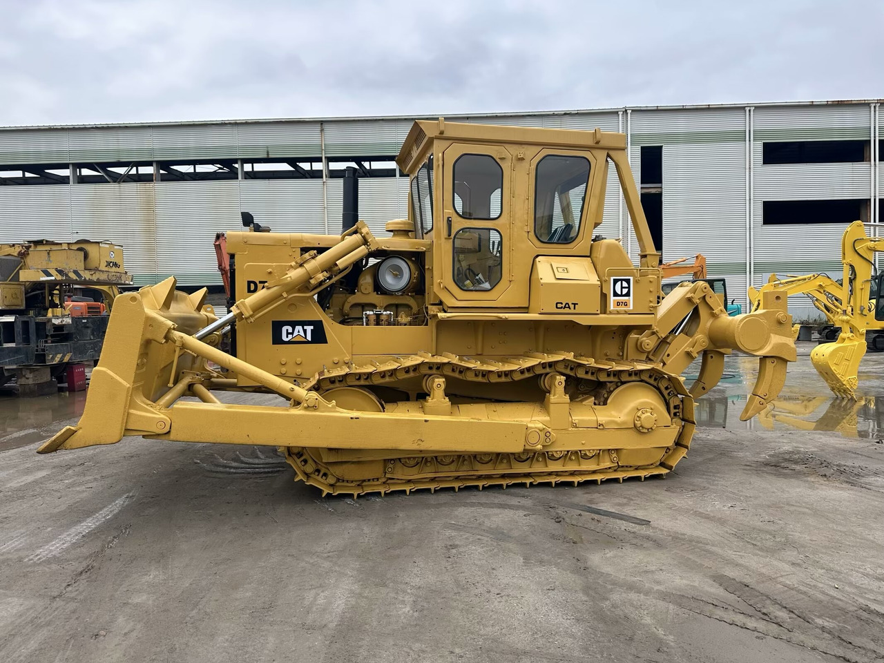 CAT D7G - Buldožer: slika 3 CAT D7G - Buldožer: slika 3