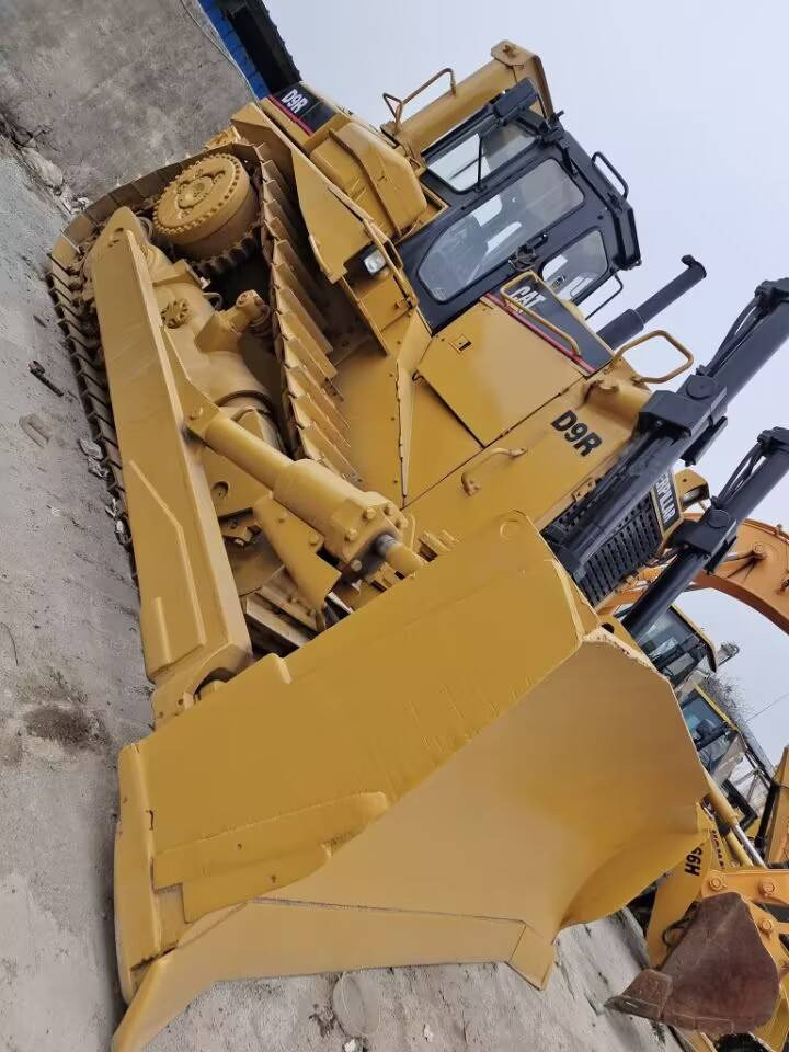 CAT D9R - Buldožer: slika 1 CAT D9R - Buldožer: slika 1