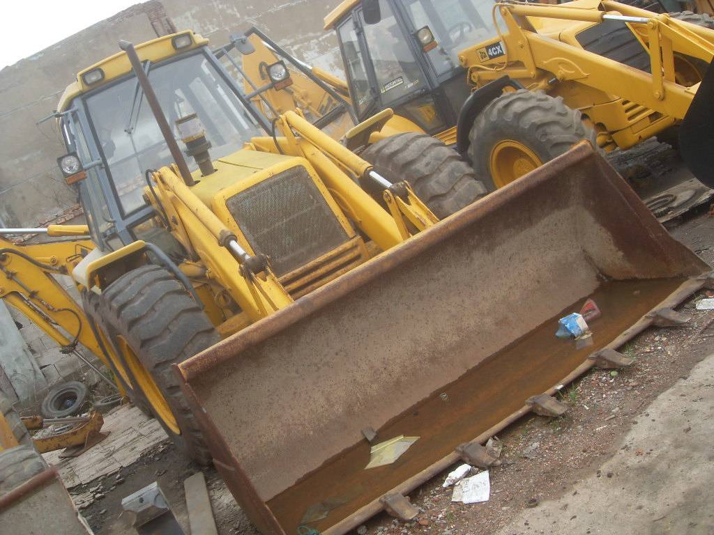 JCB 4CX - Bager nakladalec: slika 1 JCB 4CX - Bager nakladalec: slika 1