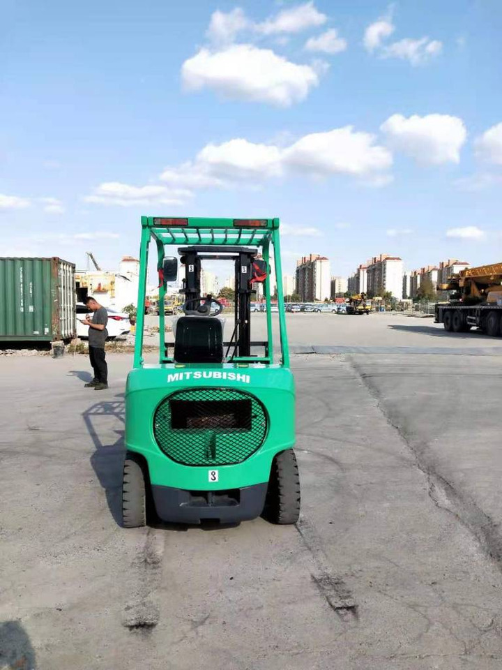 Mitsubishi FD30 - Diesel viličar: slika 1 Mitsubishi FD30 - Diesel viličar: slika 1