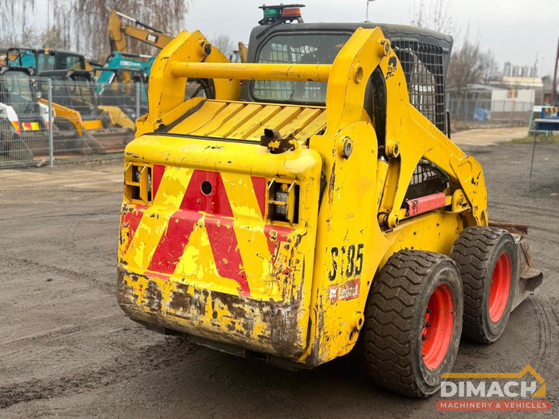 Bobcat S185 Schranklader - 4 cil. Kubota motor - high flow - laadbak - CE keurmerk - Nakladalec: slika 4 Bobcat S185 Schranklader - 4 cil. Kubota motor - high flow - laadbak - CE keurmerk - Nakladalec: slika 4