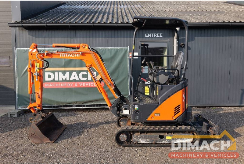 Hitachi ZX 17 CW05 hydraulische snelwissel - Mini bager: slika 1 Hitachi ZX 17 CW05 hydraulische snelwissel - Mini bager: slika 1
