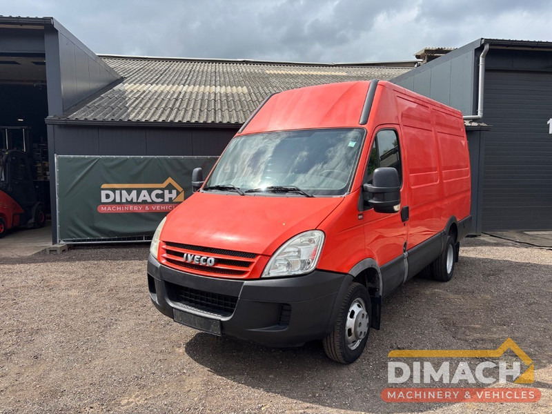 Iveco Daily 35C L2H2 85kW Dubbellucht, double air tyres - Furgon: slika 1 Iveco Daily 35C L2H2 85kW Dubbellucht, double air tyres - Furgon: slika 1