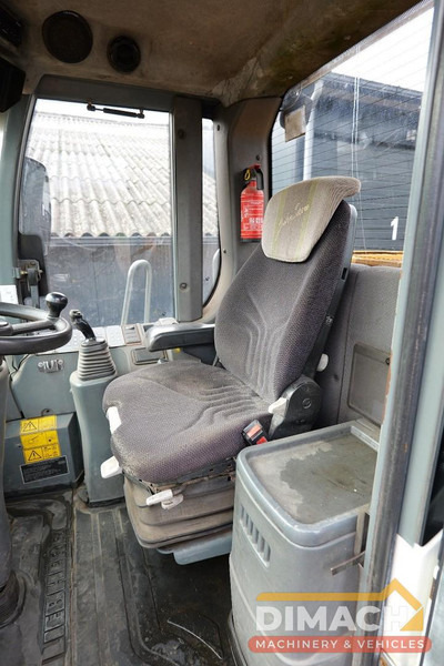 Liebherr L556 Like new!! Airco, quick coupler, skeleton bucket with teeths - Nakladalec: slika 5 Liebherr L556 Like new!! Airco, quick coupler, skeleton bucket with teeths - Nakladalec: slika 5