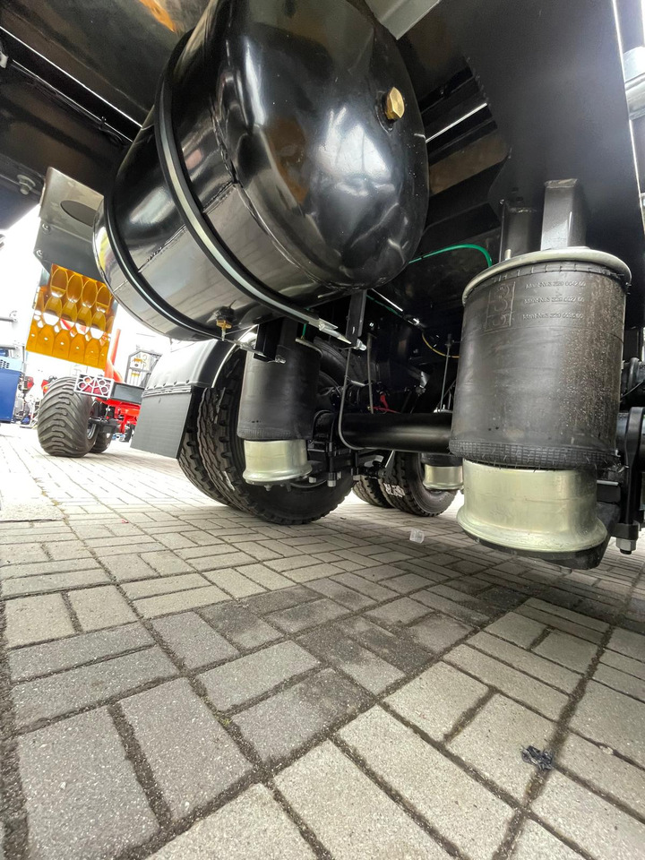 Hydrofast Przyczepa tandem od przewozu drewna na stanie / Timber tandem trailer in stock /Tandem-Anhänger aus Holz/ - Prikolica za prevoz lesa: slika 5 Hydrofast Przyczepa tandem od przewozu drewna na stanie / Timber tandem trailer in stock /Tandem-Anhänger aus Holz/ - Prikolica za prevoz lesa: slika 5