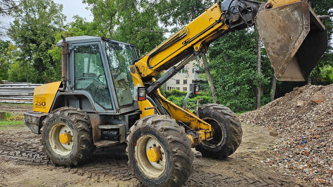 Ładowarka teleskopowa MATBRO TR250-110 Powershift jcb - Teleskopski viličar: slika 4 Ładowarka teleskopowa MATBRO TR250-110 Powershift jcb - Teleskopski viličar: slika 4