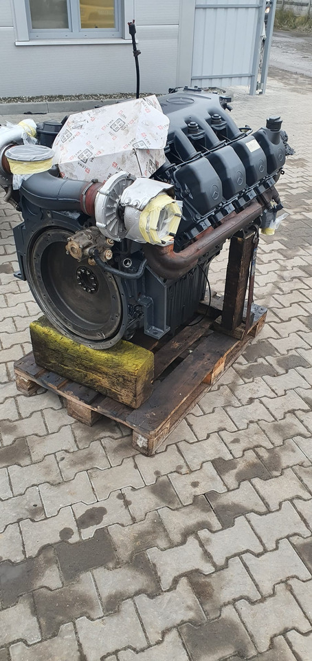 Mercedes om502 mp3 euro5 V8 mercedes jaguar class mtu - Motor za Kmetijski stroj: slika 3 Mercedes om502 mp3 euro5 V8 mercedes jaguar class mtu - Motor za Kmetijski stroj: slika 3