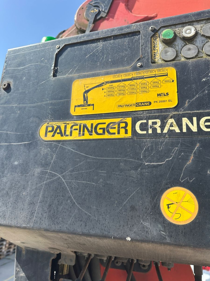 Tovornjak z dvigalom Volvo VOLVO FE 330 PALFINGER 25001 EL Performance: slika 7