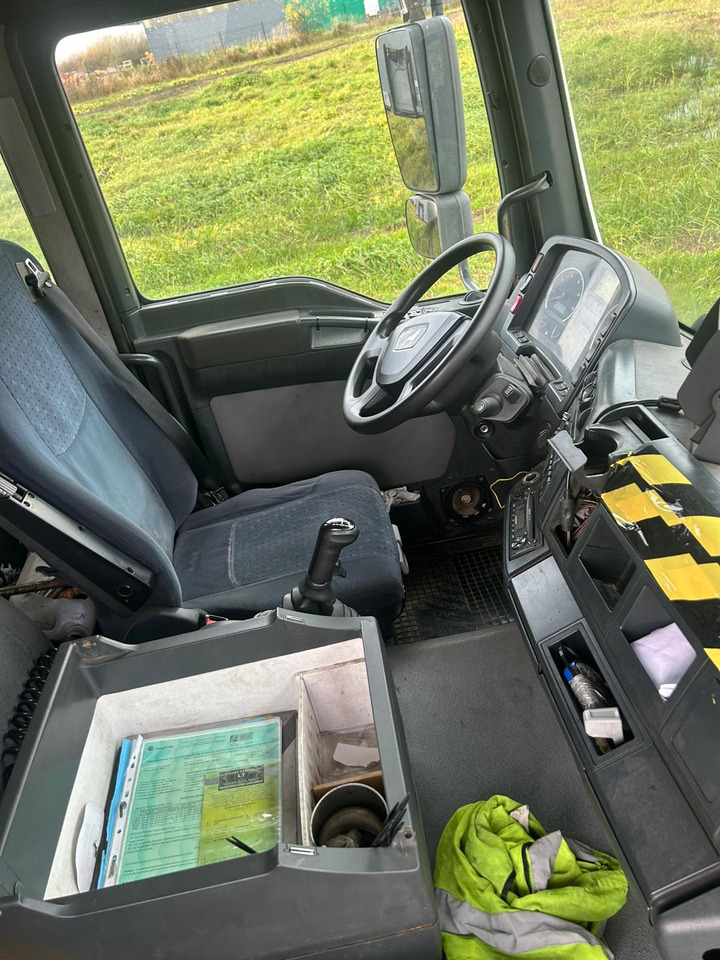 MAN TGA 26.310 - Tovornjak s ponjavo: slika 4 MAN TGA 26.310 - Tovornjak s ponjavo: slika 4