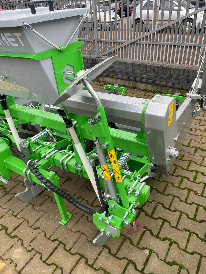 BOMET Precision seeder / Semoir de précision / Siewnik punktowy - Natančna sejalnica: slika 5 BOMET Precision seeder / Semoir de précision / Siewnik punktowy - Natančna sejalnica: slika 5