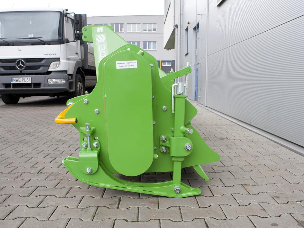 Bomet Bodenfräsen / Rotary tiller / Rotavator / Vangatrice / Desgarrador / Роторный культиватор / Glebogryzarka 3 m - Zemeljska freza: slika 5 Bomet Bodenfräsen / Rotary tiller / Rotavator / Vangatrice / Desgarrador / Роторный культиватор / Glebogryzarka 3 m - Zemeljska freza: slika 5