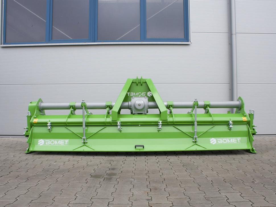Bomet Bodenfräsen / Rotary tiller / Rotavator / Vangatrice / Desgarrador / Роторный культиватор / Glebogryzarka 3 m - Zemeljska freza: slika 3 Bomet Bodenfräsen / Rotary tiller / Rotavator / Vangatrice / Desgarrador / Роторный культиватор / Glebogryzarka 3 m - Zemeljska freza: slika 3