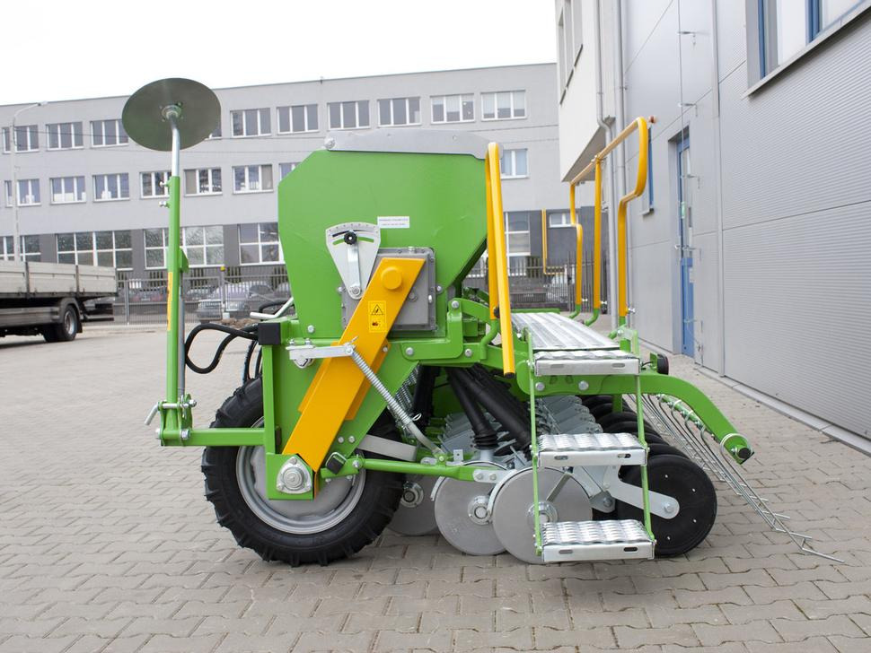 Bomet Drillmaschine / Seeder / Semoir / Seminatrice / Sembradora / Сеялка / Siewnik 3 m - Sejalnica: slika 4 Bomet Drillmaschine / Seeder / Semoir / Seminatrice / Sembradora / Сеялка / Siewnik 3 m - Sejalnica: slika 4