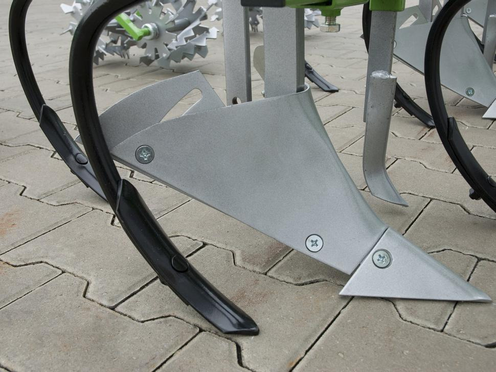 Bomet Jäthacke / Hoe ridger / Butteuse / Rincalzatore assolcatore / Полольник-окучник / Obsypnik - Oprema za obdelavo tal: slika 5 Bomet Jäthacke / Hoe ridger / Butteuse / Rincalzatore assolcatore / Полольник-окучник / Obsypnik - Oprema za obdelavo tal: slika 5