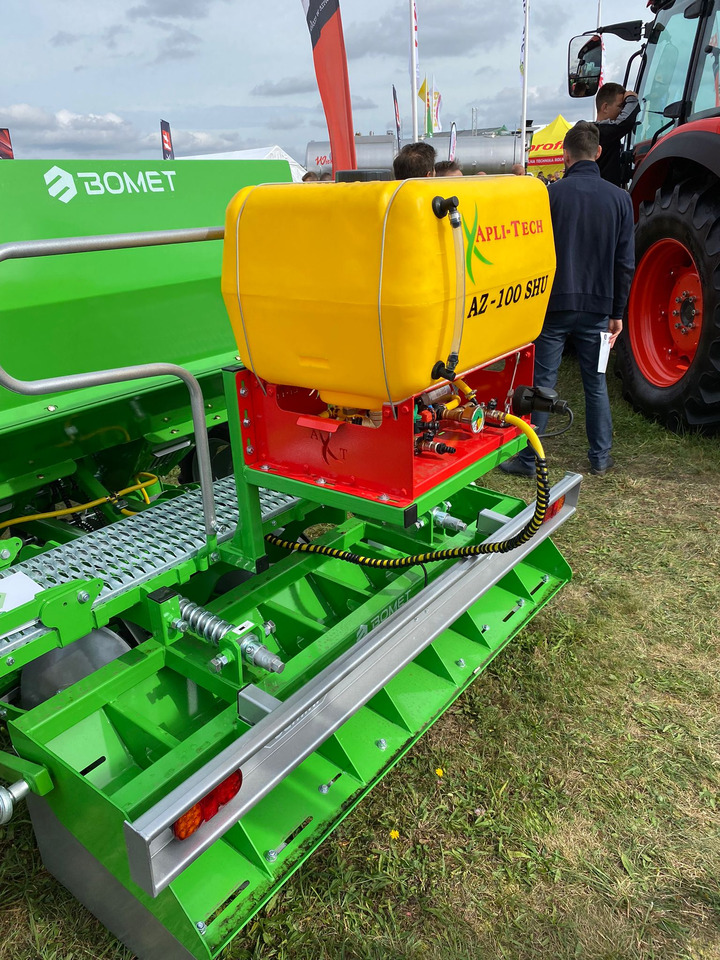 Bomet Kartoffelpflanzmaschine / Potato planter / Planteuse de pomme de terre / Piantapatate / Sadzarka ziemniaków - Sadilec krompirja: slika 3 Bomet Kartoffelpflanzmaschine / Potato planter / Planteuse de pomme de terre / Piantapatate / Sadzarka ziemniaków - Sadilec krompirja: slika 3