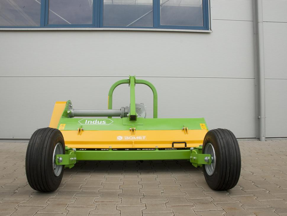 Nov Mulčer kladivar Bomet Schlegelmulcher / Flail mower / Faucheuse à fléaux / condizionatore a flagelli / Мульчер / Kosiarka bijakowa Indus 2 m: slika 6