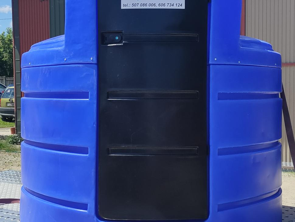 DC AdBlue tank / Cuve à AdBlue / Serbatoio per AdBlue / Бак для AdBlue / Adblue 2500 l - Rezervoar za skladiščenje: slika 3 DC AdBlue tank / Cuve à AdBlue / Serbatoio per AdBlue / Бак для AdBlue / Adblue 2500 l - Rezervoar za skladiščenje: slika 3