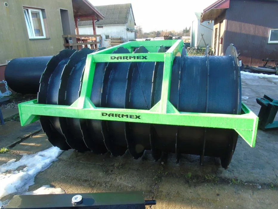 Darmex Silowalze / Silage compaction roller / Rouleau de l’ensilage / Rullo /Rodillo / Wał do gniecenia pryzm 2,2 m - Kmetijski valjar: slika 3 Darmex Silowalze / Silage compaction roller / Rouleau de l’ensilage / Rullo /Rodillo / Wał do gniecenia pryzm 2,2 m - Kmetijski valjar: slika 3