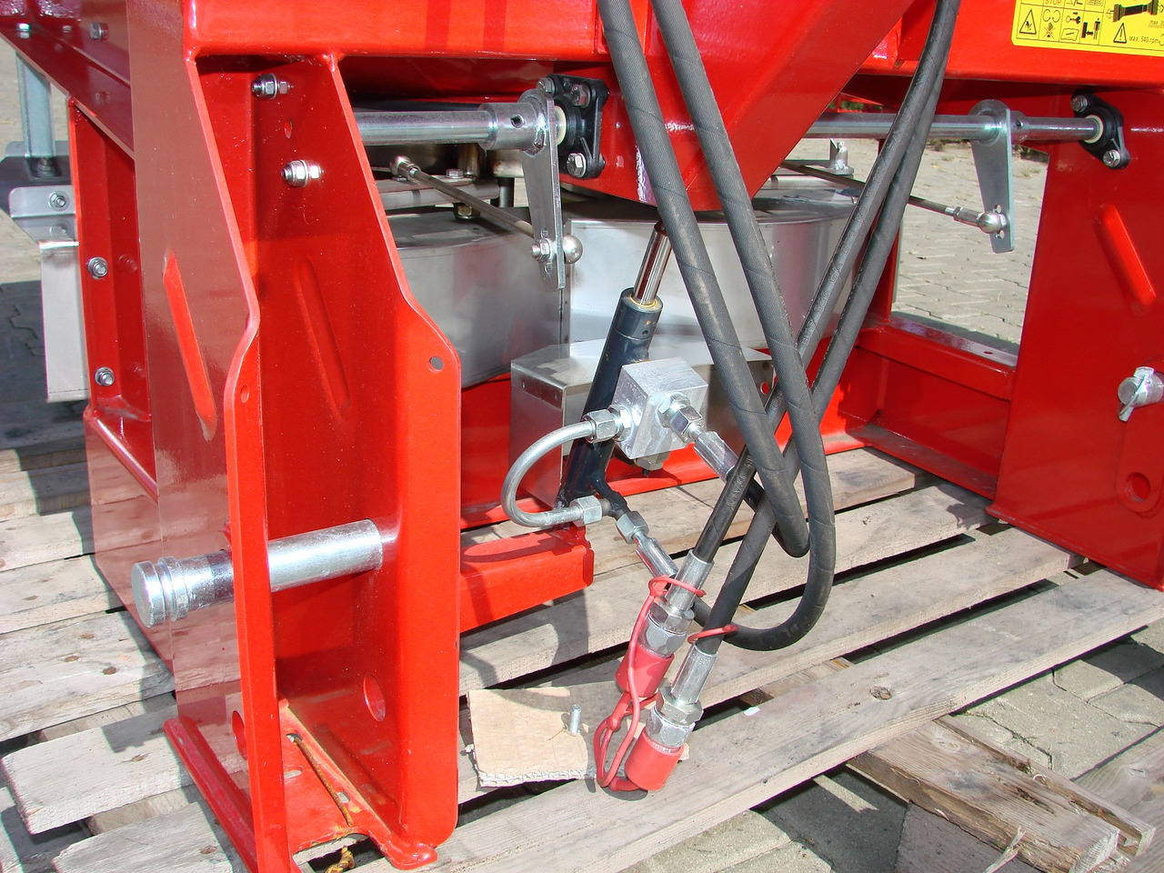 JAR-MET Düngerstreuer / Fertilizer spreader / Epandeur d'engrais / Rozsiewacz nawozów 1200 kg - Trosilnik gnojila: slika 2 JAR-MET Düngerstreuer / Fertilizer spreader / Epandeur d'engrais / Rozsiewacz nawozów 1200 kg - Trosilnik gnojila: slika 2