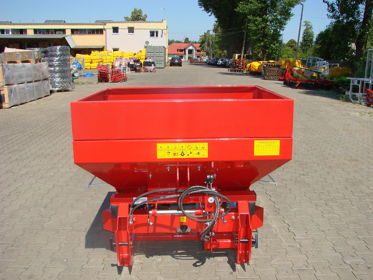 JAR-MET Düngerstreuer / Fertilizer spreader / Epandeur d'engrais / Rozsiewacz nawozu 800 kg - Trosilnik gnojila: slika 1 JAR-MET Düngerstreuer / Fertilizer spreader / Epandeur d'engrais / Rozsiewacz nawozu 800 kg - Trosilnik gnojila: slika 1