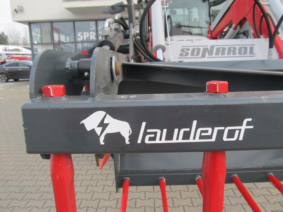 Lauderof Krokodilschaufel / Manure grab / Krokodyl / Grappin à fumier / Pinze per letame / Захват для органического удобрения / Chwytak do obornika 1,8 m - Sponka za Traktor: slika 3 Lauderof Krokodilschaufel / Manure grab / Krokodyl / Grappin à fumier / Pinze per letame / Захват для органического удобрения / Chwytak do obornika 1,8 m - Sponka za Traktor: slika 3