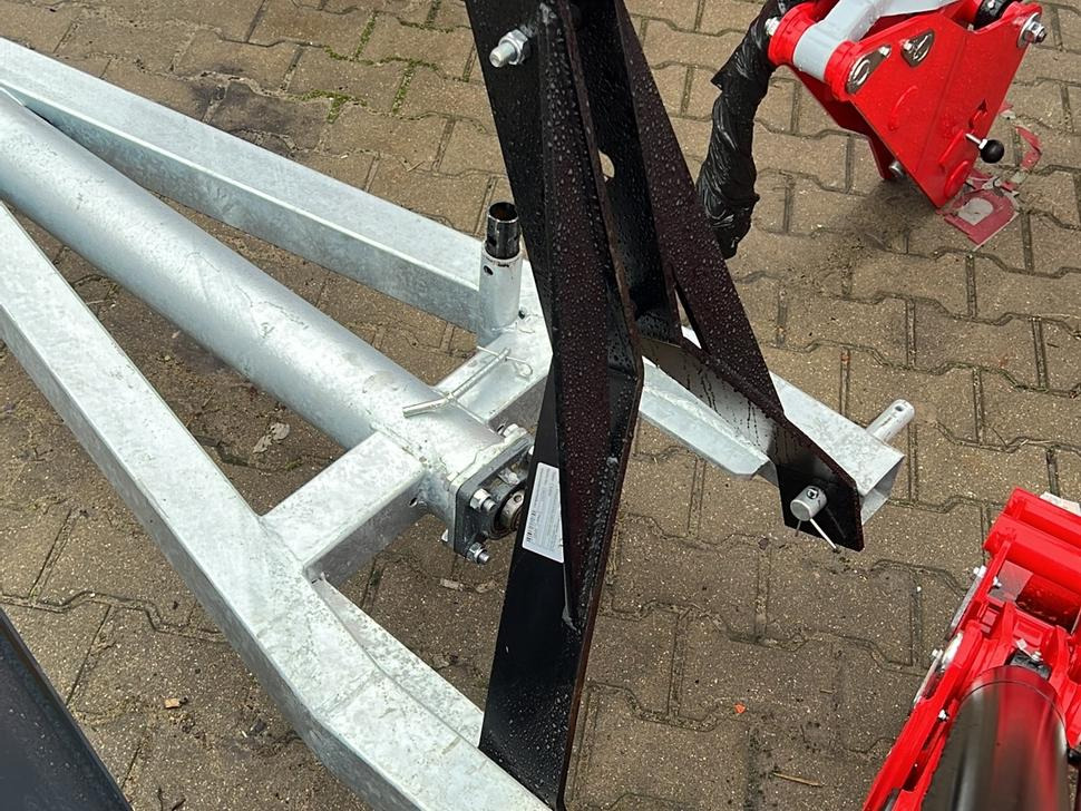 METAL-TECHNIK Güllemixer / Slurry agitator / Agitateur de lisier / Miscelatore / Смеситель жидкого удобрения / Mieszadło do gnojowicy 5,4 m - Oprema za gnojenje: slika 5 METAL-TECHNIK Güllemixer / Slurry agitator / Agitateur de lisier / Miscelatore / Смеситель жидкого удобрения / Mieszadło do gnojowicy 5,4 m - Oprema za gnojenje: slika 5