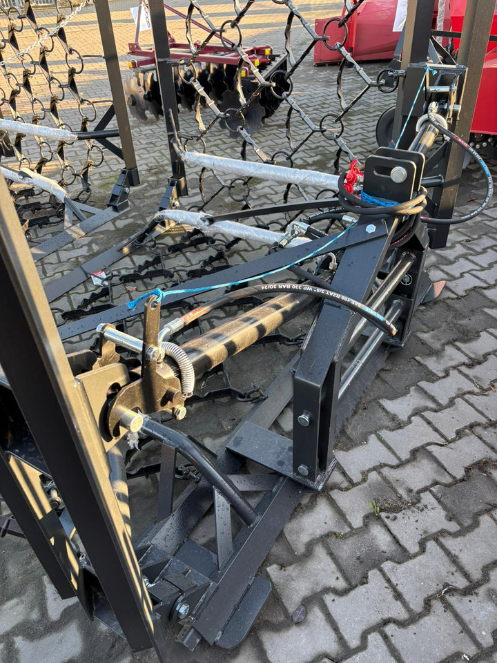 Metal-Technik Wiesenegge / Meadow harrow / Herse de prairie / Strigliatrice / Lanza de prado / Полевая волокуша / Włóka łąkowa 6 m - Veriga brana: slika 3 Metal-Technik Wiesenegge / Meadow harrow / Herse de prairie / Strigliatrice / Lanza de prado / Полевая волокуша / Włóka łąkowa 6 m - Veriga brana: slika 3