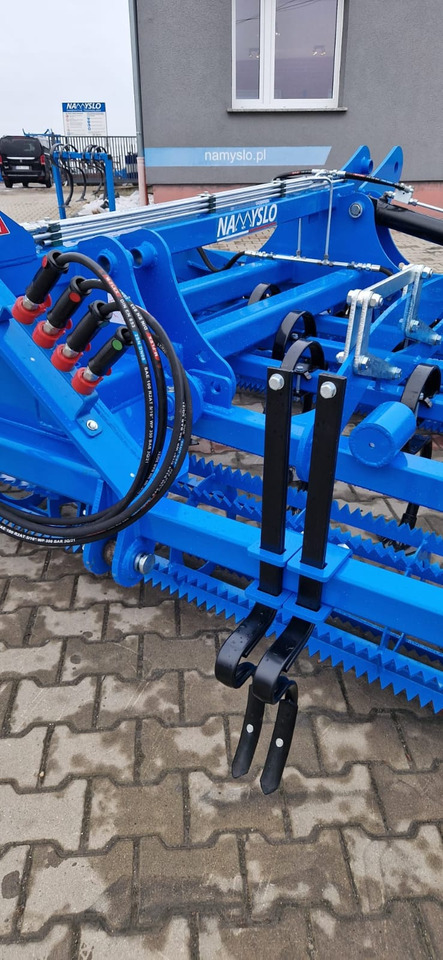 Namyslo Saatbettbereitung / Seedbed preparation / Combiné de préparation / Sembradora / Посевной агрегат / Agregat uprawowy 5 m - Kultivator: slika 3 Namyslo Saatbettbereitung / Seedbed preparation / Combiné de préparation / Sembradora / Посевной агрегат / Agregat uprawowy 5 m - Kultivator: slika 3