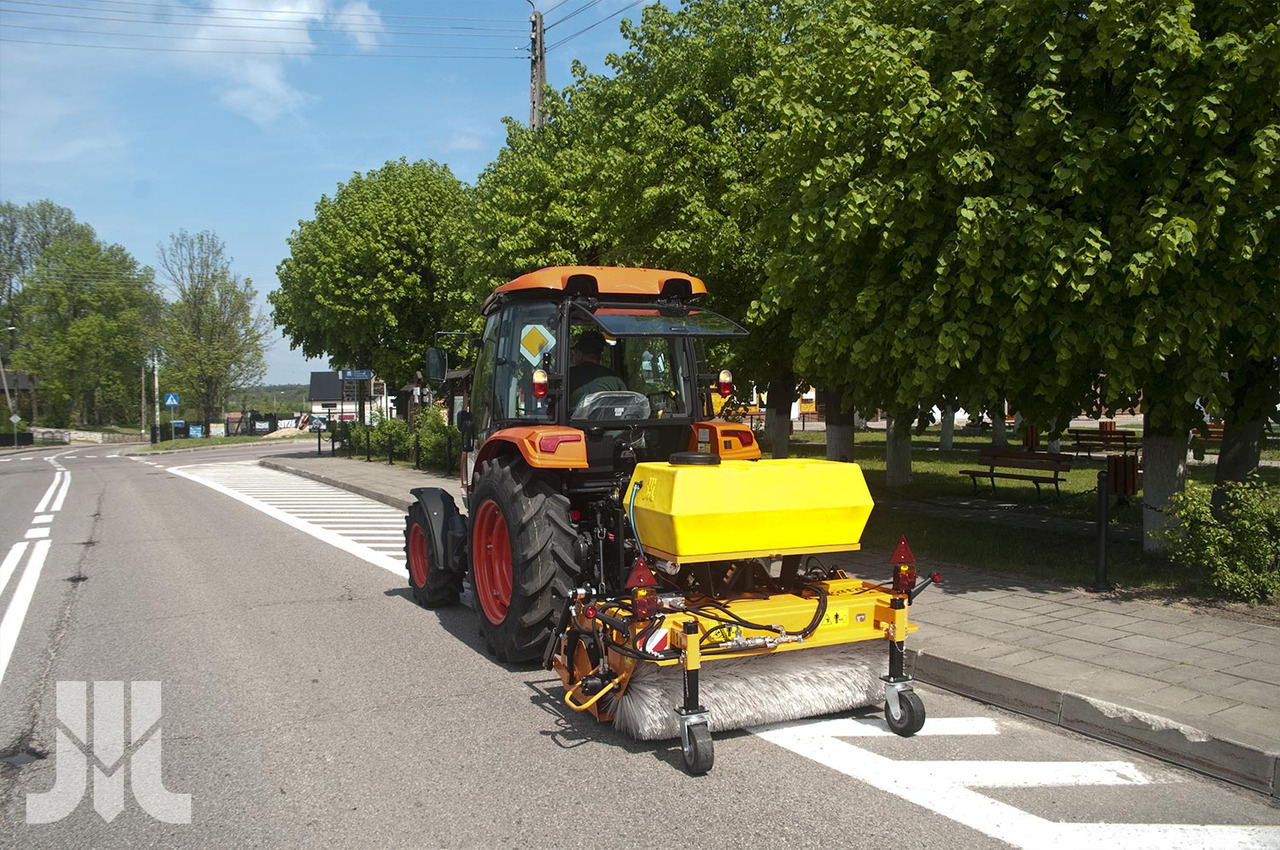 PRONAR Kehrmaschine / Sweeper / Balayeuse / Barredora / Spazzatrice / Подметальная машина / Zamiatarka 1,6 m - Metla za Kmetijski stroj: slika 4 PRONAR Kehrmaschine / Sweeper / Balayeuse / Barredora / Spazzatrice / Подметальная машина / Zamiatarka 1,6 m - Metla za Kmetijski stroj: slika 4