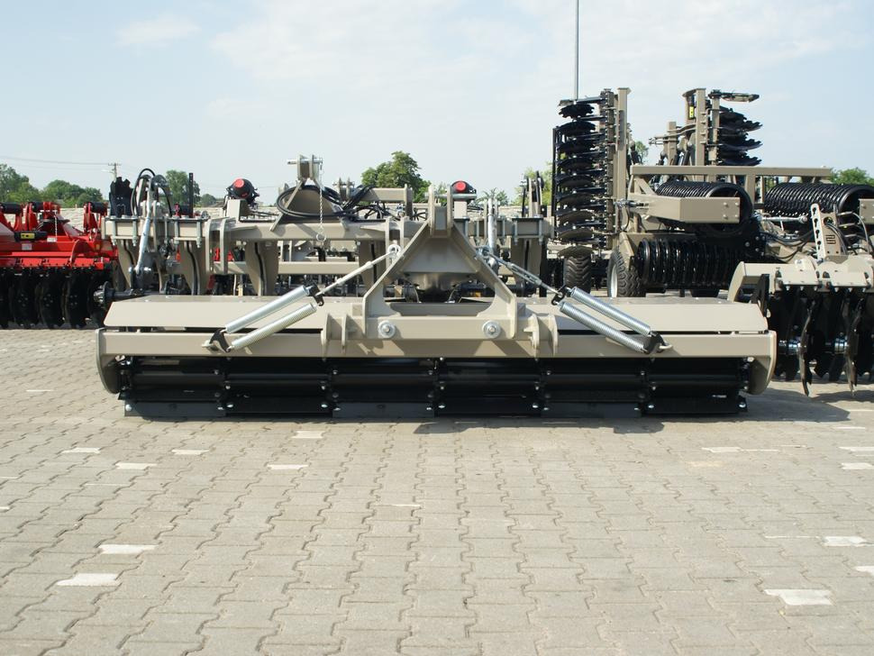 ROLEX Messerwalze / Knife roller cutter / Rouleau couteau / Rullo a coltelli / Каток ножничного типа тандем передний / Wał nożowy cutter tandem front 3 m - Kmetijski valjar: slika 4 ROLEX Messerwalze / Knife roller cutter / Rouleau couteau / Rullo a coltelli / Каток ножничного типа тандем передний / Wał nożowy cutter tandem front 3 m - Kmetijski valjar: slika 4