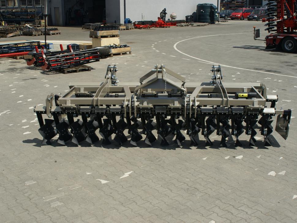 ROLEX Scheibenegge / Cross-Cutter harrow / Dechaumeur cross-cutter / Cross Cutter erpice / Борона с поперечным катком жёсткий/ Brona cross cutter sztywna 4 m - Disk brana: slika 4 ROLEX Scheibenegge / Cross-Cutter harrow / Dechaumeur cross-cutter / Cross Cutter erpice / Борона с поперечным катком жёсткий/ Brona cross cutter sztywna 4 m - Disk brana: slika 4