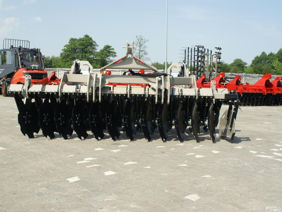 ROLEX Scheibenegge / Discs harrow / Dechaumeur à disques / Erpice a dischi / Дисковая борона / Brona talerzowa 3 m - Disk brana: slika 2 ROLEX Scheibenegge / Discs harrow / Dechaumeur à disques / Erpice a dischi / Дисковая борона / Brona talerzowa 3 m - Disk brana: slika 2