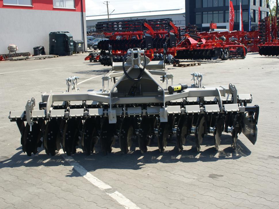 Rolex Scheibenegge / Disc harrow with hydropack / Déchaumeur à disques avec support semoir / Erpice a dischi / Cultivador de discos con hydropack / Дисковая борона с гидропаком 3 m - Disk brana: slika 4 Rolex Scheibenegge / Disc harrow with hydropack / Déchaumeur à disques avec support semoir / Erpice a dischi / Cultivador de discos con hydropack / Дисковая борона с гидропаком 3 m - Disk brana: slika 4