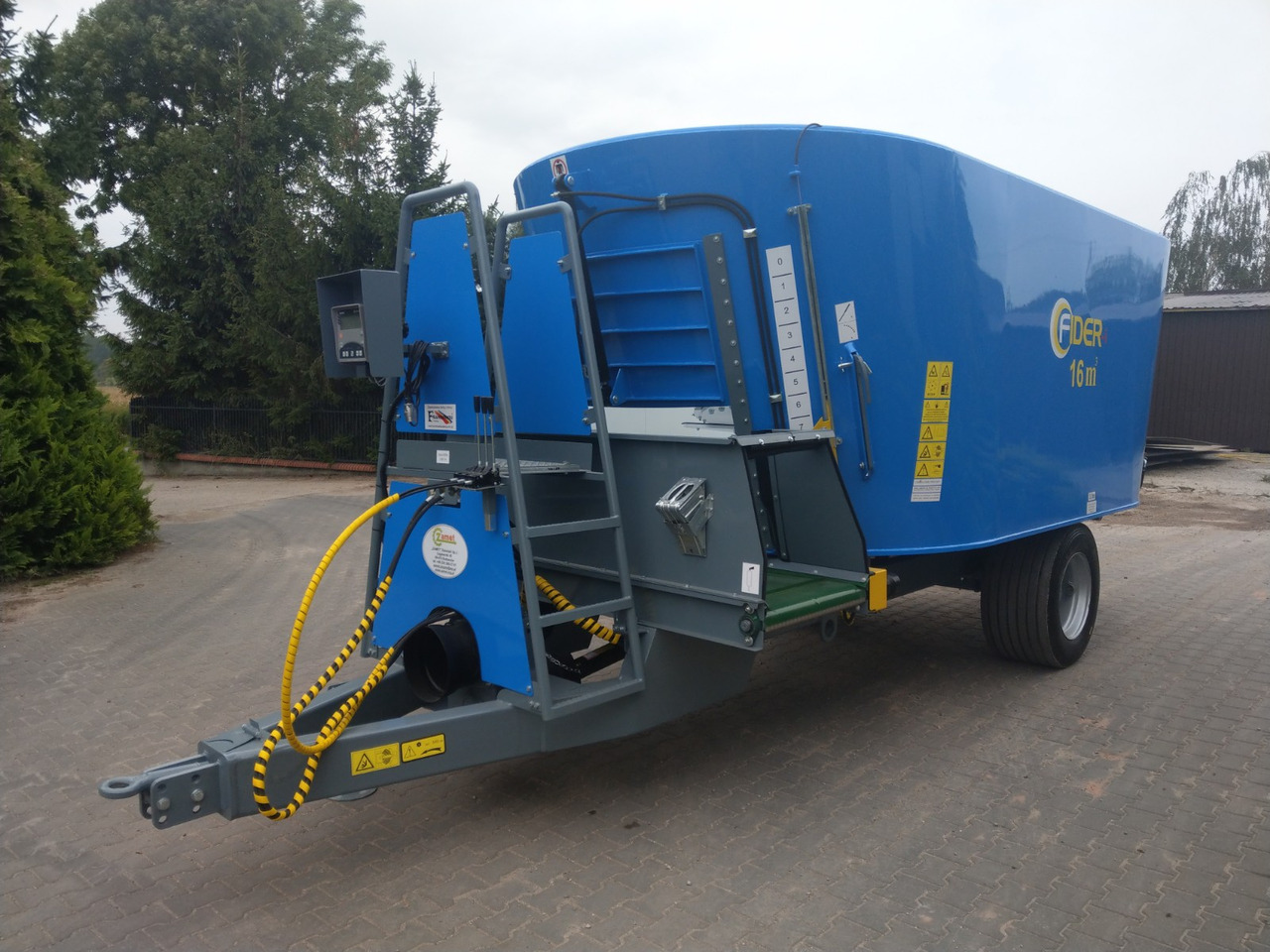 ZAMET Futtermischwagen / Feed mixer / Melangeuse / Carro miscelatore / Vagoneta de alimentación /Кормораздатчик / Wóz paszowy 16 m3 - Mešalnik za krmo: slika 1 ZAMET Futtermischwagen / Feed mixer / Melangeuse / Carro miscelatore / Vagoneta de alimentación /Кормораздатчик / Wóz paszowy 16 m3 - Mešalnik za krmo: slika 1