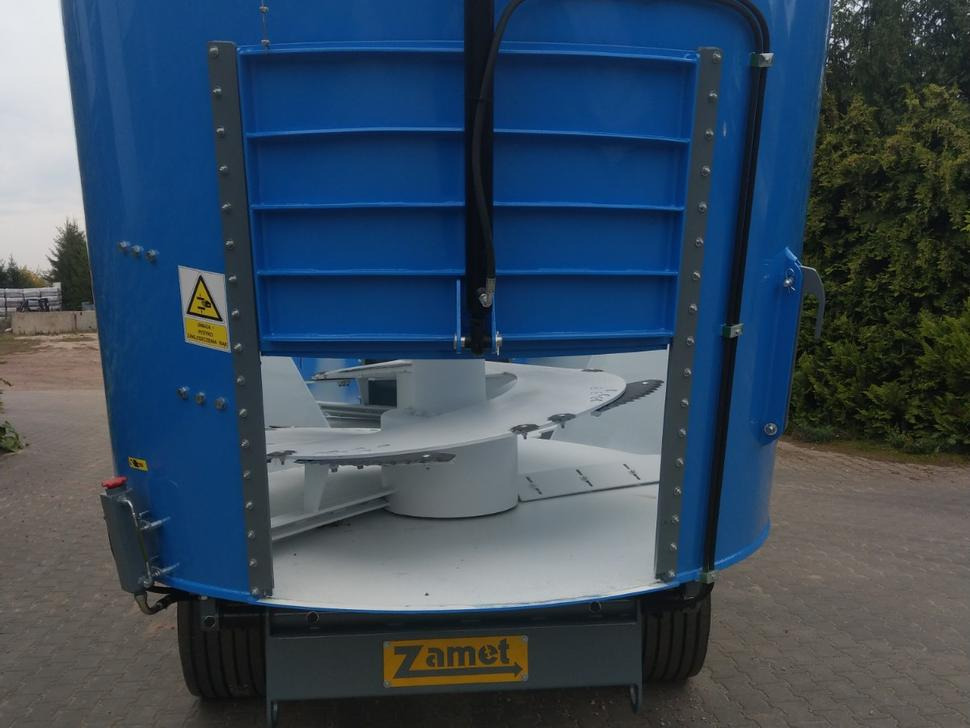 ZAMET Futtermischwagen / Feed mixer / Melangeuse / Carro miscelatore / Vagoneta de alimentación /Кормораздатчик / Wóz paszowy 16 m3 - Mešalnik za krmo: slika 5 ZAMET Futtermischwagen / Feed mixer / Melangeuse / Carro miscelatore / Vagoneta de alimentación /Кормораздатчик / Wóz paszowy 16 m3 - Mešalnik za krmo: slika 5