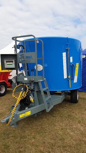 Nov Mešalnik za krmo ZAMET Futtermischwagen / Feed mixer / Melangeuse / Carro miscelatore / Vagoneta de alimentación / Кормораздатчик / Wóz paszowy 7-12 m3: slika 13